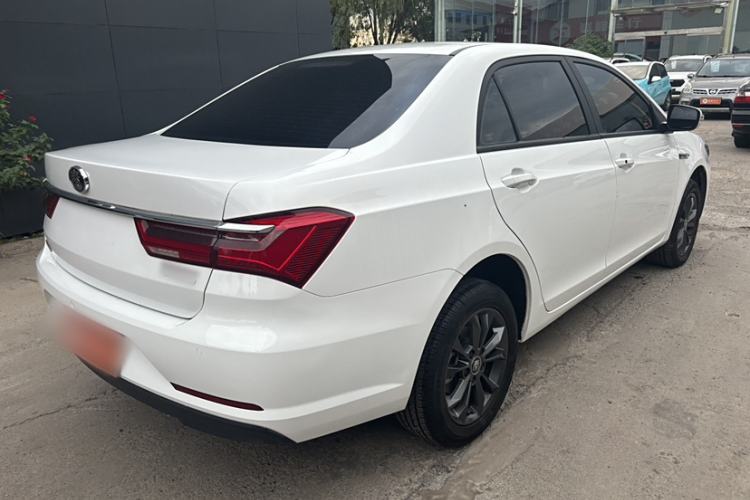 Used BYD Qin 2019 1.5L Automatic Luxury Model Exterior 6
