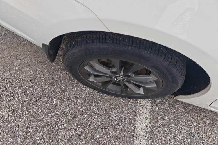 Used BYD Qin 2019 1.5L Automatic Luxury Model Exterior 8