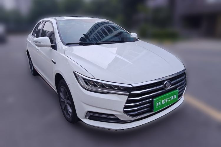 Used BYD Qin 2019 1.5L Automatic Prestige Model Front Right 45 Deg