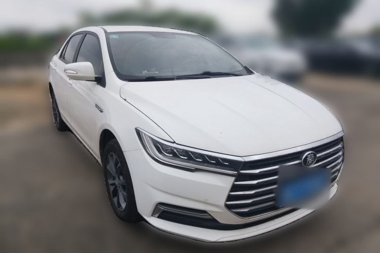 Used BYD Qin 2019 1.5L Automatic Luxury Model Front Right 45 Deg