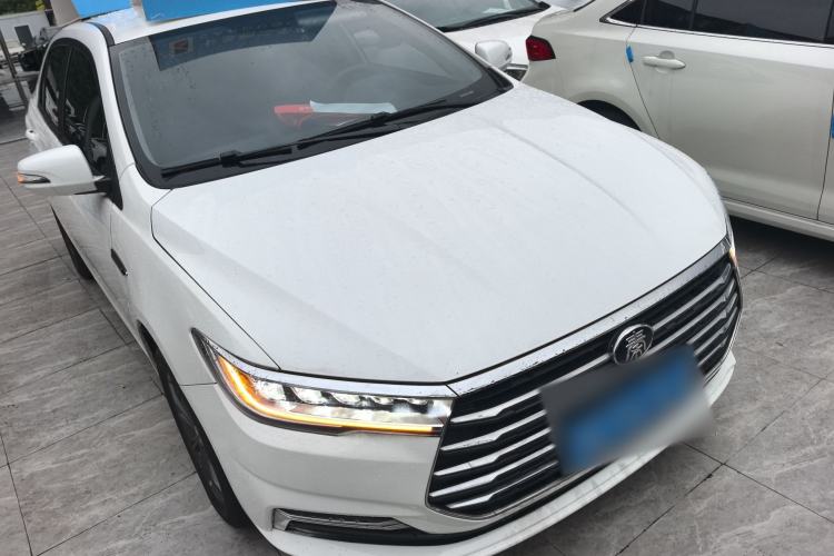 Used BYD Qin 2019 1.5L Manual Comfort Version Front Right 45 Deg