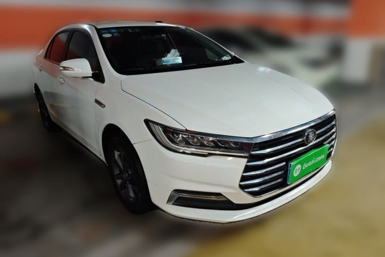 Used BYD Qin 2019 1.5L Automatic Prestige Model Front Right 45 Deg
