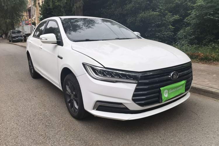 Used BYD Qin 2019 1.5L Automatic Luxury Model Front Right 45 Deg