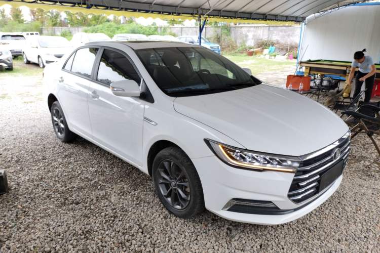 Used BYD Qin 2019 1.5L Manual Luxury Version Front Right 45 Deg