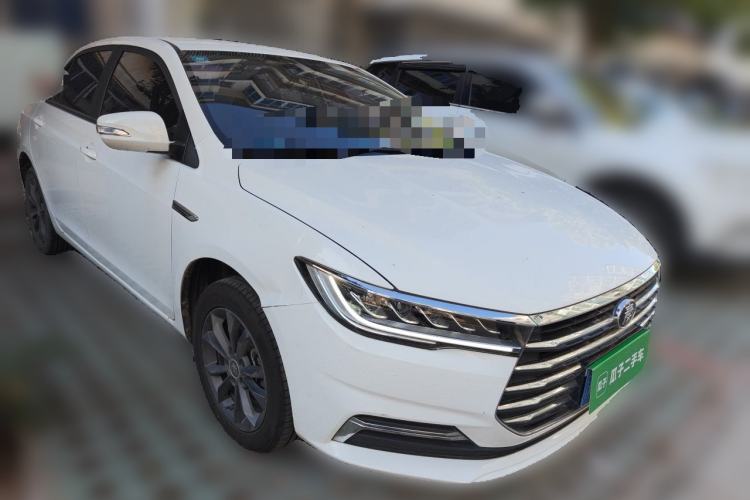 Used BYD Qin 2019 1.5L Automatic Luxury Model Front Right 45 Deg