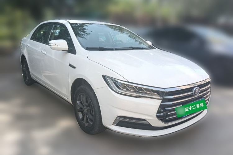 Used BYD Qin 2019 1.5L Automatic Prestige Model Front Right 45 Deg