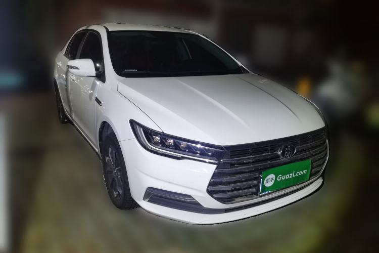 Used BYD Qin 2019 1.5L Automatic Luxury Model Front Right 45 Deg