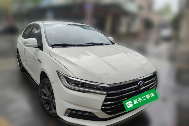 Used BYD Qin 2019 1.5L Automatic Luxury Model Front Right 45 Deg