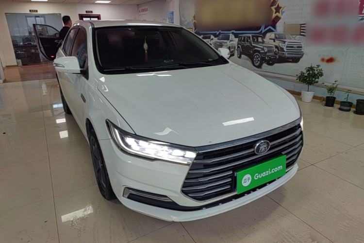 Used BYD Qin 2019 1.5L Automatic Luxury Model Front Right 45 Deg
