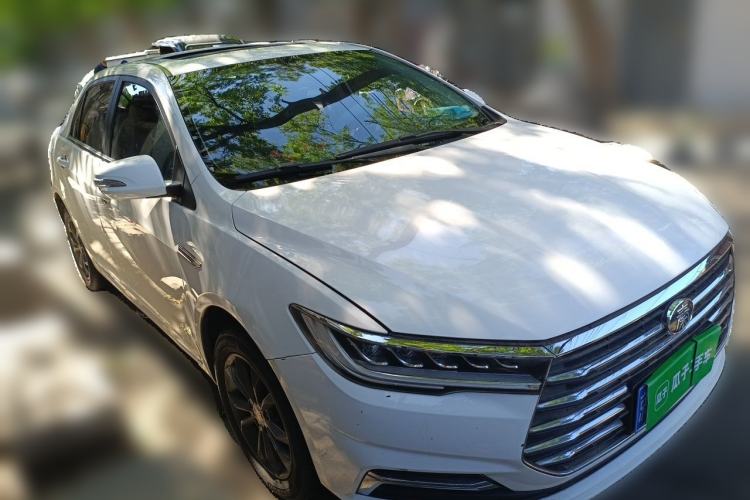 Used BYD Qin 2019 1.5L Automatic Prestige Model Front Right 45 Deg