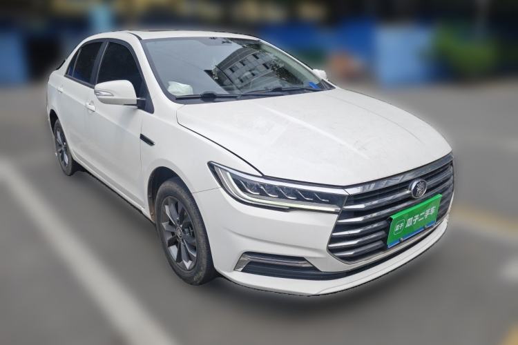 Used BYD Qin 2019 1.5L Manual Luxury Version Front Right 45 Deg