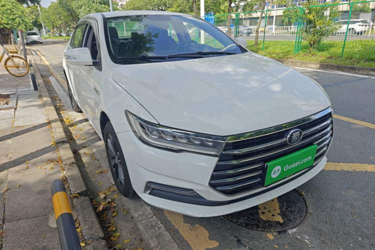 Used BYD Qin 2019 1.5L Automatic Luxury Model Front Right 45 Deg