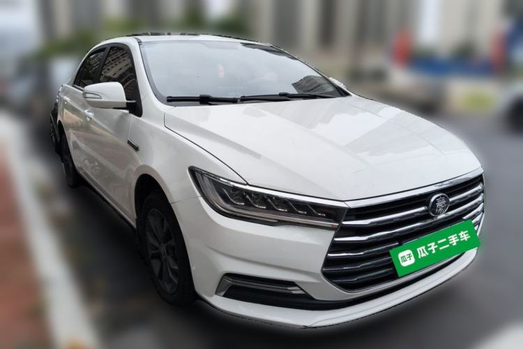 Used BYD Qin 2019 1.5L Automatic Prestige Model Front Right 45 Deg