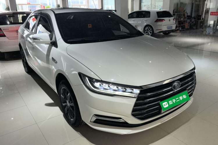Used BYD Qin 2019 1.5L Automatic Prestige Model Front Right 45 Deg