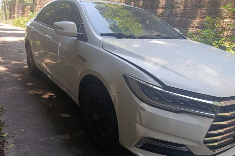 Used BYD Qin 2019 1.5L Manual Luxury Version Front Right 45 Deg