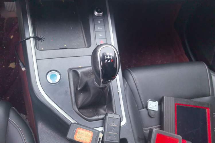 Used BYD Qin 2019 1.5L Manual Luxury Version Gear Lever