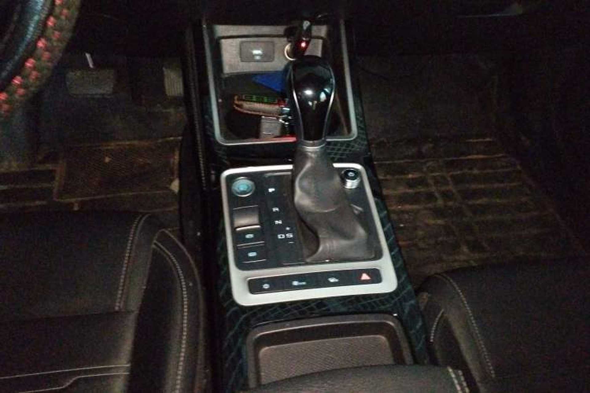 Used BYD Qin 2019 1.5L Automatic Luxury Model Gear Lever