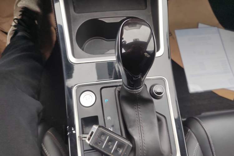 Used BYD Qin 2019 1.5L Automatic Luxury Model Gear Lever