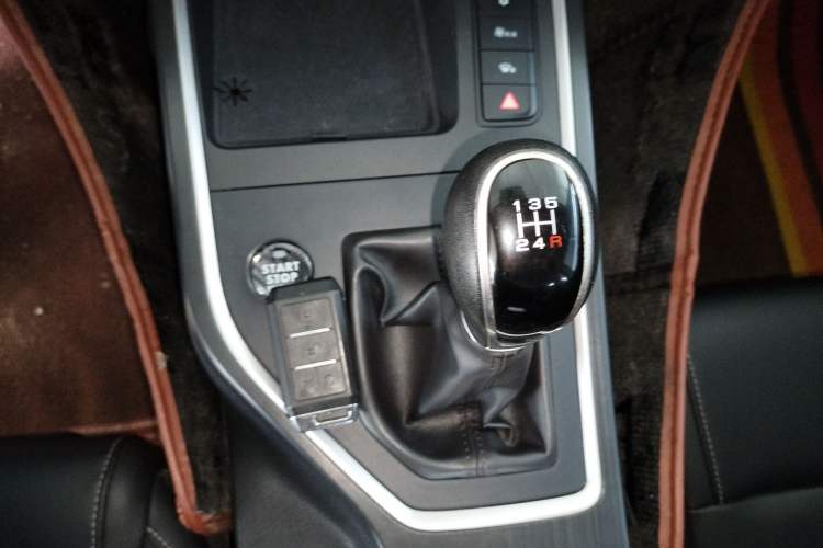 Used BYD Qin 2019 1.5L Manual Luxury Version Gear Lever