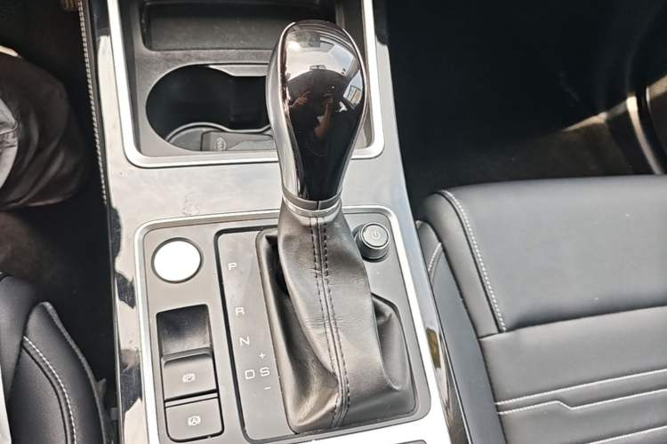 Used BYD Qin 2019 1.5L Automatic Prestige Model Gear Lever