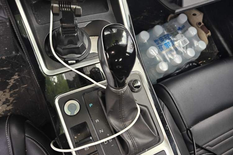 Used BYD Qin 2019 1.5L Automatic Luxury Model Gear Lever