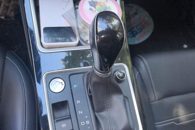 Used BYD Qin 2019 1.5L Automatic Luxury Model Gear Lever