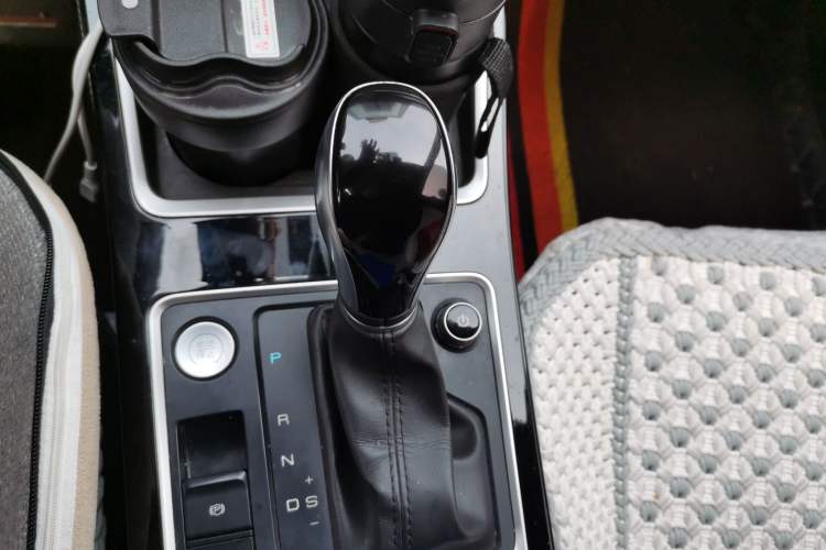 Used BYD Qin 2019 1.5L Automatic Luxury Model Gear Lever