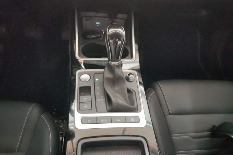 Used BYD Qin 2019 1.5L Automatic Luxury Model Gear Lever