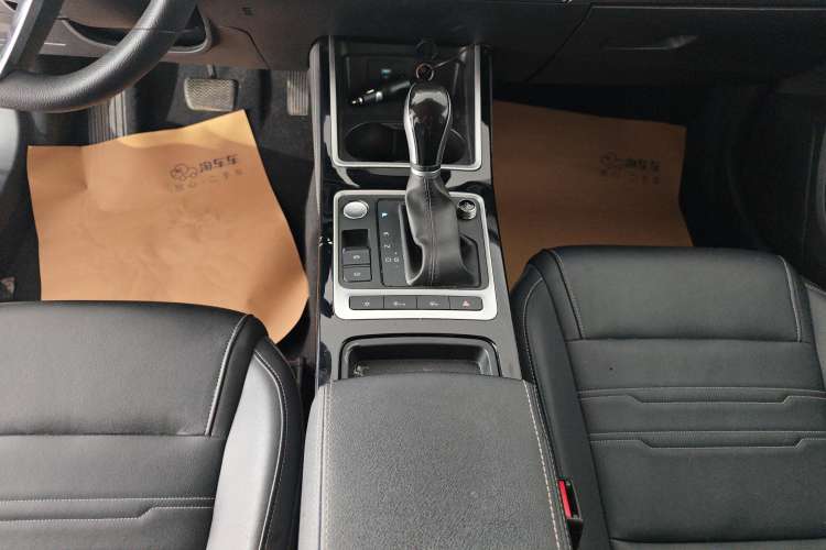 Used BYD Qin 2019 1.5L Automatic Luxury Model Gear Lever