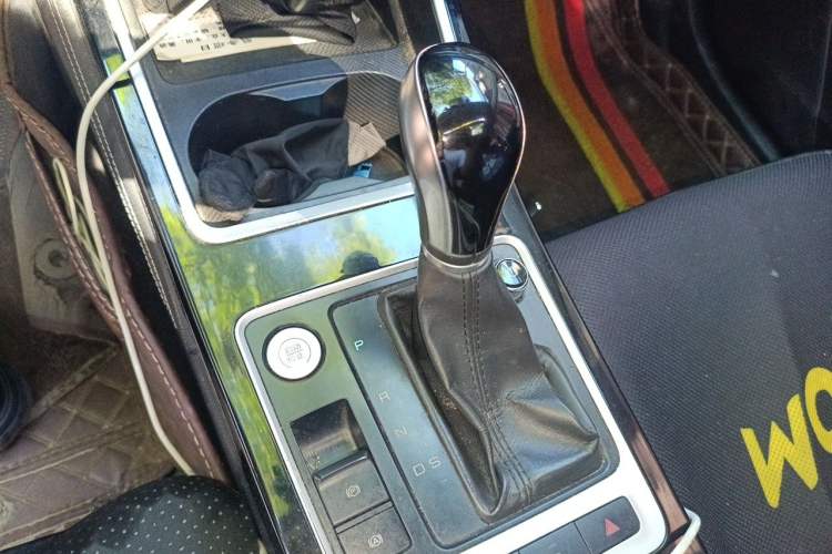 Used BYD Qin 2019 1.5L Automatic Prestige Model Gear Lever