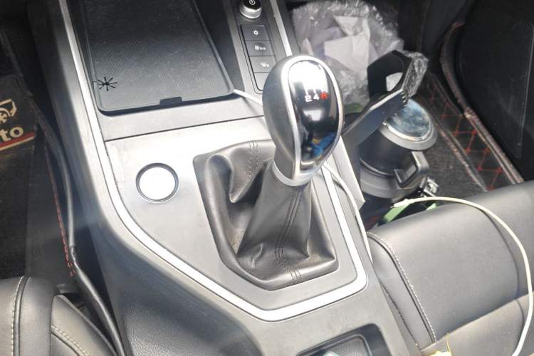 Used BYD Qin 2019 1.5L Manual Luxury Version Gear Lever