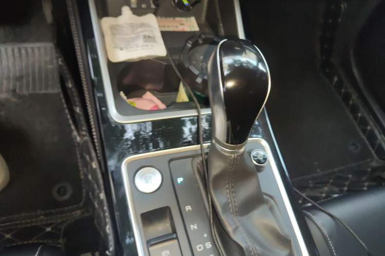 Used BYD Qin 2019 1.5L Automatic Prestige Model Gear Lever