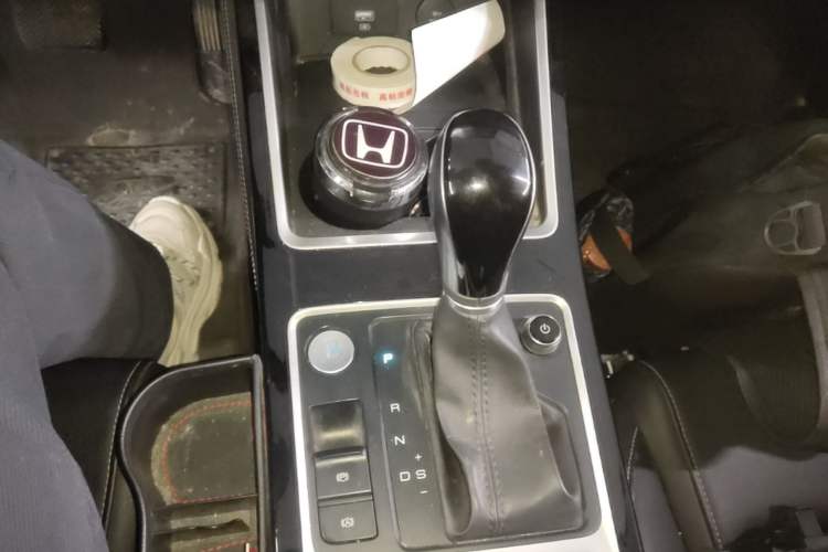 Used BYD Qin 2019 1.5L Automatic Luxury Model Gear Lever