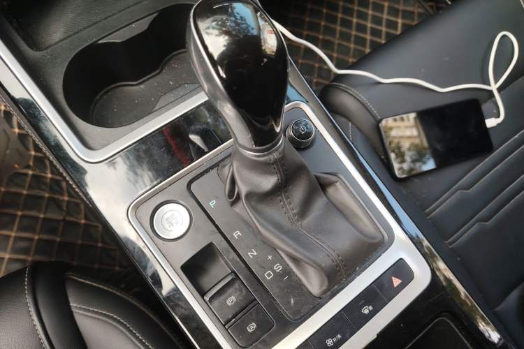 Used BYD Qin 2019 1.5L Automatic Prestige Model Gear Lever
