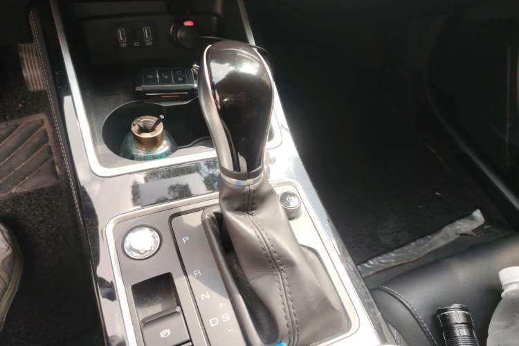 Used BYD Qin 2019 1.5L Automatic Prestige Model Gear Lever