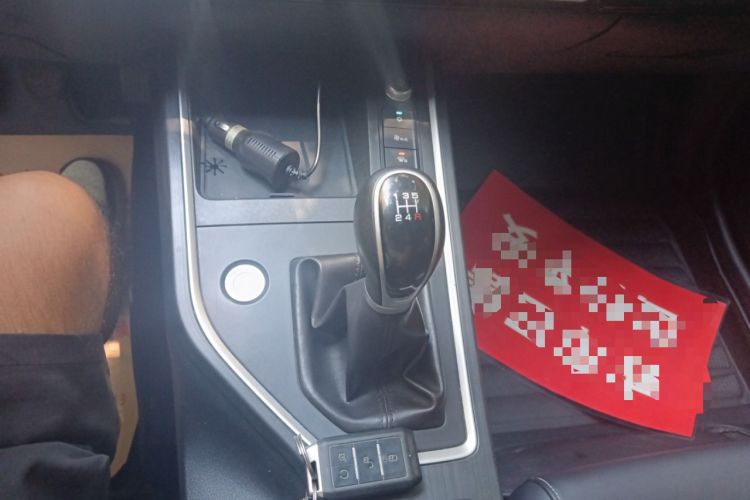 Used BYD Qin 2019 1.5L Manual Luxury Version Gear Lever
