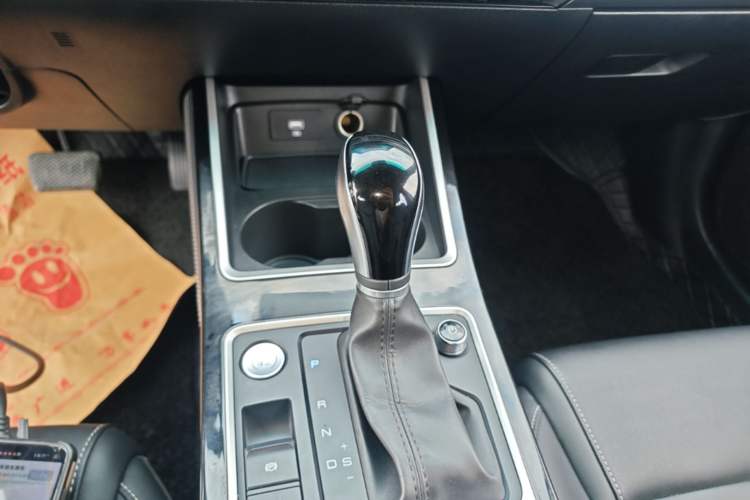 Used BYD Qin 2019 1.5L Automatic Luxury Model Gear Lever