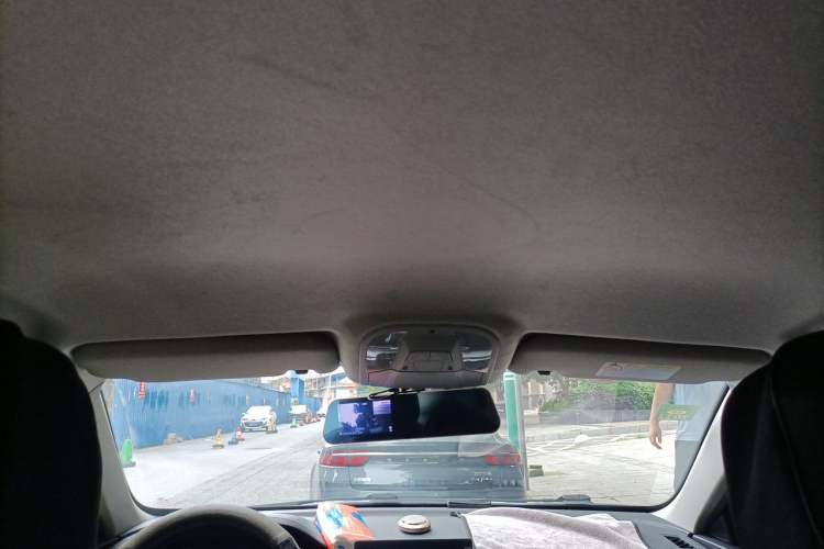 Used BYD Qin 2019 1.5L Automatic Luxury Model Headliner
