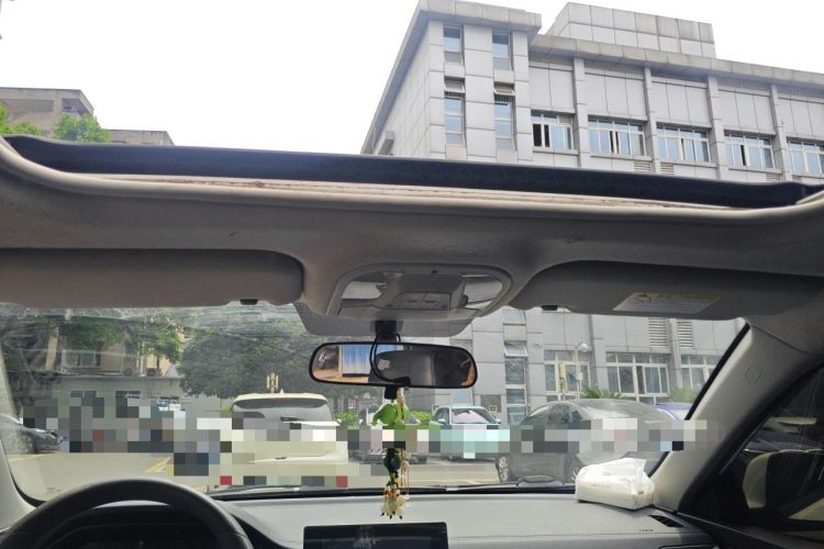 Used BYD Qin 2019 1.5L Manual Luxury Version Headliner