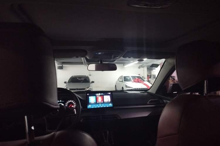Used BYD Qin 2019 1.5L Automatic Prestige Model Headliner
