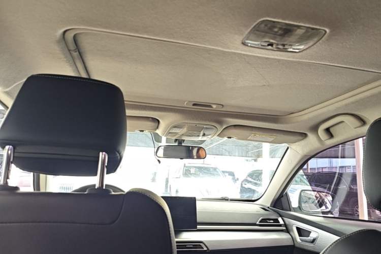 Used BYD Qin 2019 1.5L Automatic Prestige Model Headliner