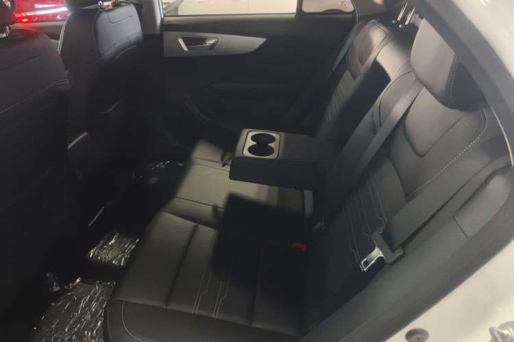 Used BYD Qin 2019 1.5L Automatic Prestige Model Interior 1
