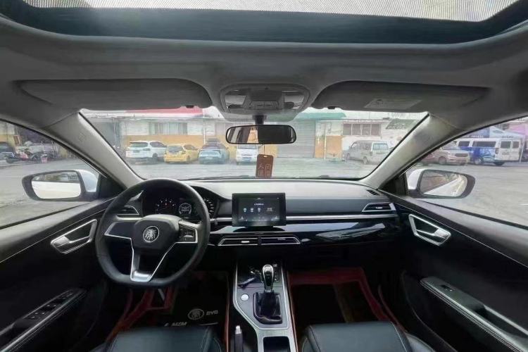Used BYD Qin 2019 1.5L Manual Luxury Version Interior 1