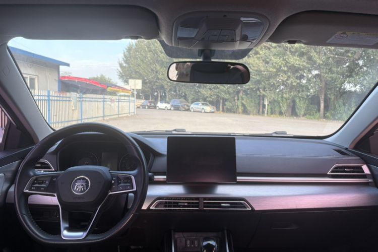 Used BYD Qin 2019 1.5L Automatic Prestige Model Interior 1