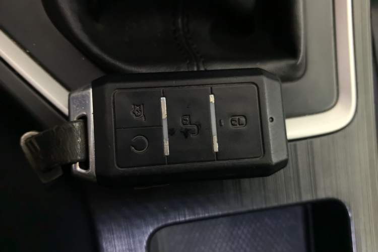 Used BYD Qin 2019 1.5L Manual Luxury Version Interior 1