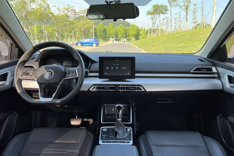 Used BYD Qin 2019 1.5L Automatic Luxury Model Interior 1