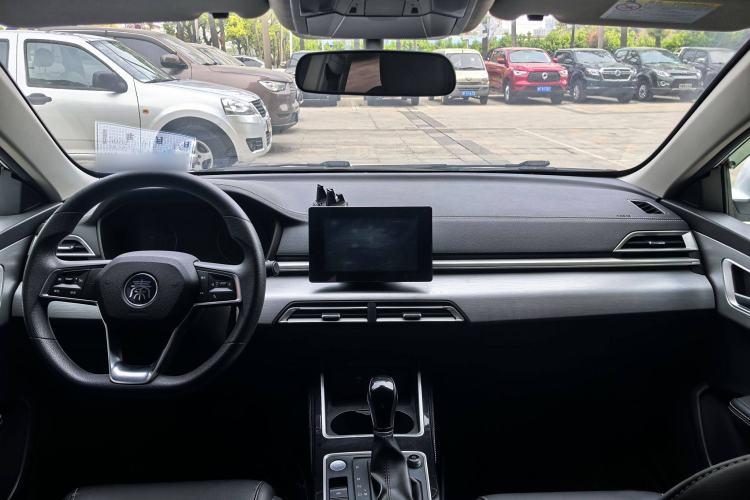 Used BYD Qin 2019 1.5L Automatic Luxury Model Interior 1