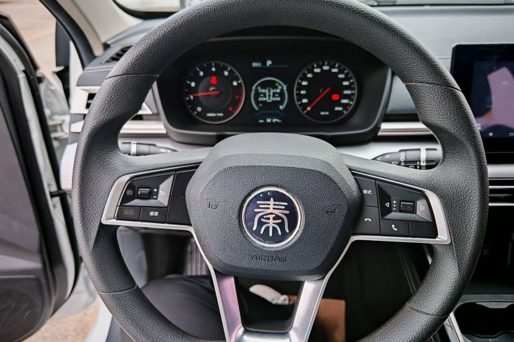 Used BYD Qin 2019 1.5L Automatic Luxury Model Interior 1