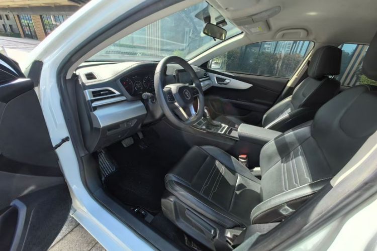 Used BYD Qin 2019 1.5L Automatic Luxury Model Interior 2