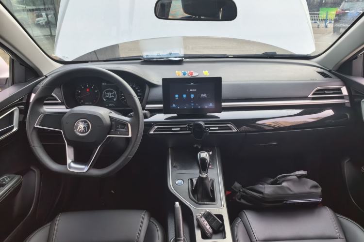 Used BYD Qin 2019 1.5L Manual Luxury Version Interior 2